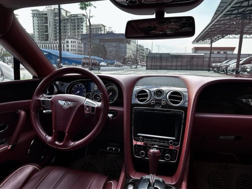 Bentley flying spur