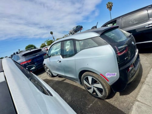 BMW I3 2015 Rex Full Option (EV+សាំង)7ម៉ឺនម៉ាយ