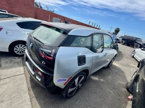BMW I3 2015 Rex Full Option (EV+សាំង)7ម៉ឺនម៉ាយ