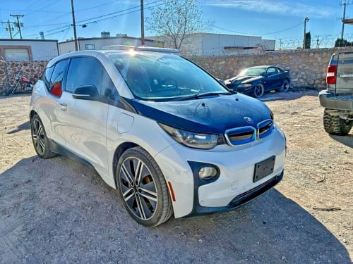 BMW I3 2015 Rex Top Option (EV+សាំង) 5ម៉ឺនម៉ាយ