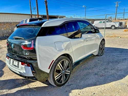 BMW I3 2015 Rex Top Option (EV+សាំង) 5ម៉ឺនម៉ាយ
