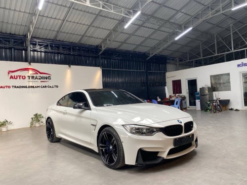 BMW M4 2015