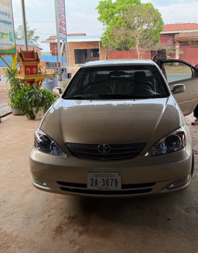Camrey XLE ម៉ាញែត Mc