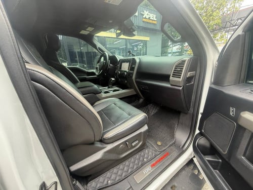 ឡានម្ខាស់ផ្ទាល់ ​ Ford  F -150   017​ត្រូវការលក់បន្ទាន់ 