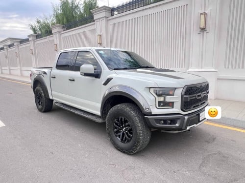 ឡានម្ខាស់ផ្ទាល់ ​ Ford  F -150   017​ត្រូវការលក់បន្ទាន់ 