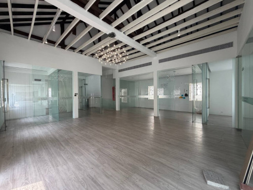 Commercial House for Rent near Royal Palace – Daun Penh
