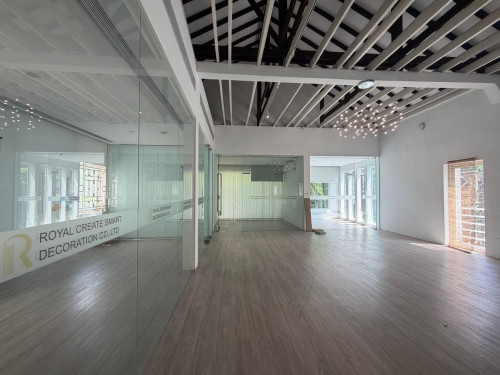 Commercial House for Rent near Royal Palace – Daun Penh