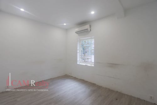 Commercial Villa For Rent in Chakto Mukh