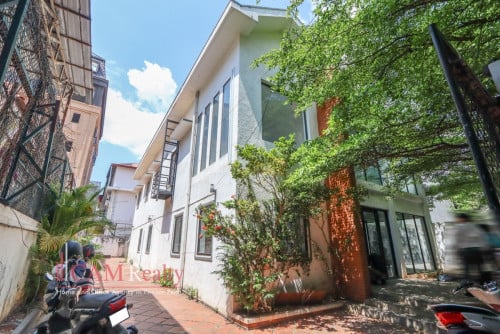 Commercial Villa For Rent in Chakto Mukh