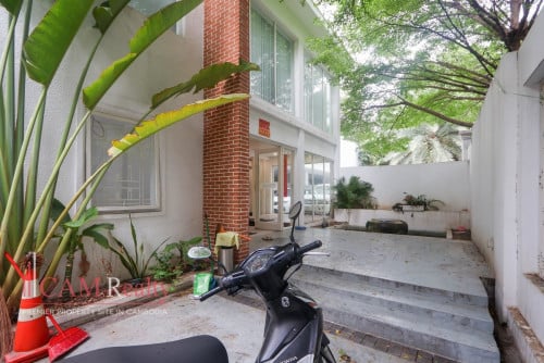 Commercial Villa For Rent in Chakto Mukh