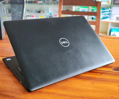 Dell Latitude​ 3590