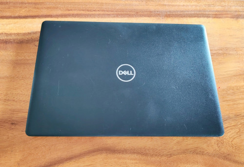 Dell Latitude​ 3590