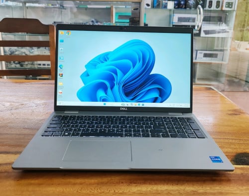 Dell Latitude 5530