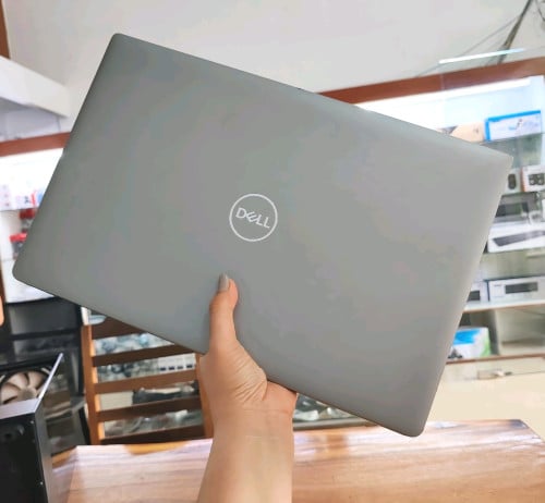 Dell Latitude​ 5530​