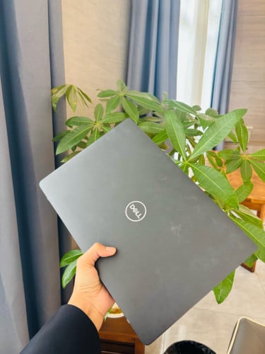 Dell latitude 7400Ram 16 Core i7 Generation 8th 180$ Can Negotiate