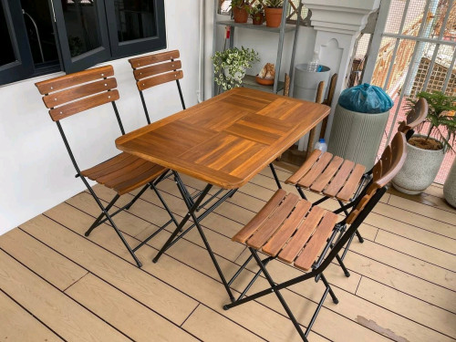 Dining table set