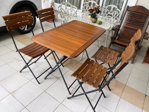 Dining table set