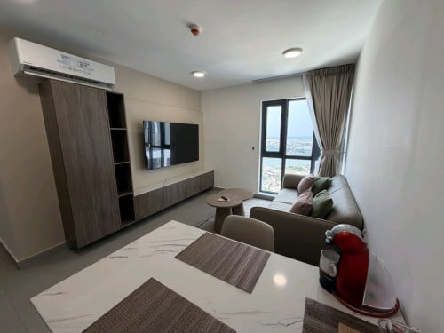 Stunning 41st-Floor River View executive 2-bedroom Apt at Urban Village 2 Ready-to-move-in
