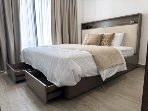 Stunning 41st-Floor River View executive 2-bedroom Apt at Urban Village 2 Ready-to-move-in