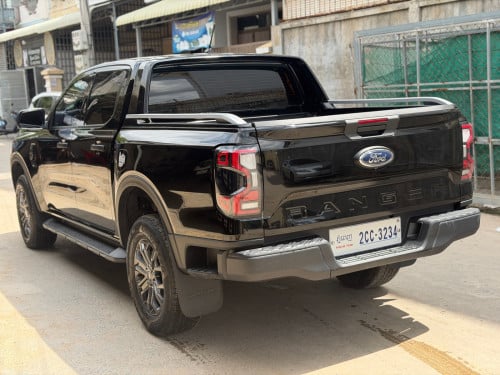 Ford 2025 មហាថ្មី