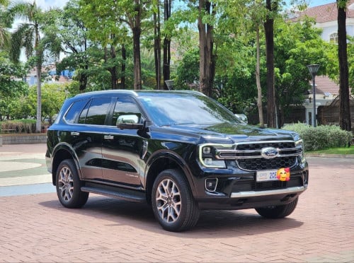 Ford Everest Titanium 2023 អត់បាញ់ធានា
