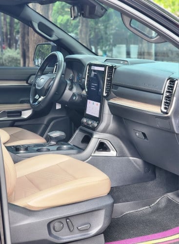 Ford Everest Titanium 2023 អត់បាញ់ធានា