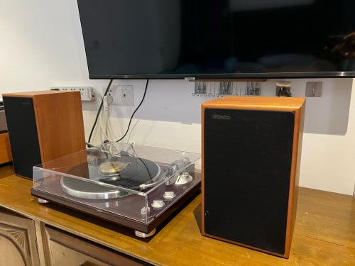 Harberth bookshelf speaker 1250 usd