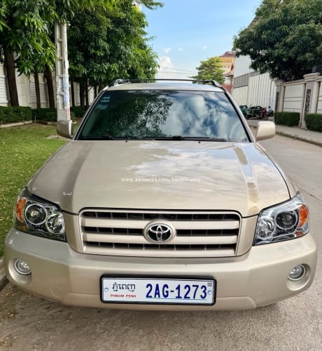 HLD ឆ្នាំ2004 កៅអី3ជួរ