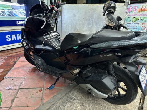 Honda PcX 150cc 2018 hybrid Japen Thai ម៉ាសុីនណែនស្ទុះខ្លាំងសុីសាំងតិច