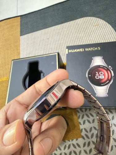 Huawei watch 5 titanium 42mm 99.99% 275$