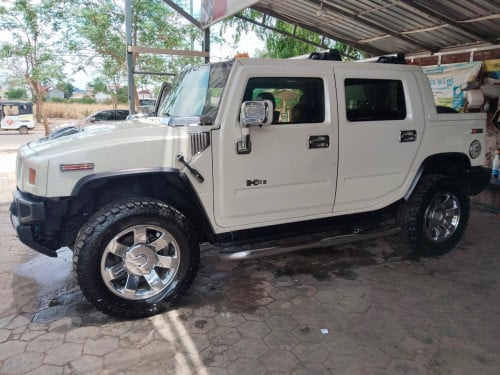 Hummer សម្រាប់លក់ក្នុងតម្លៃ 18000$