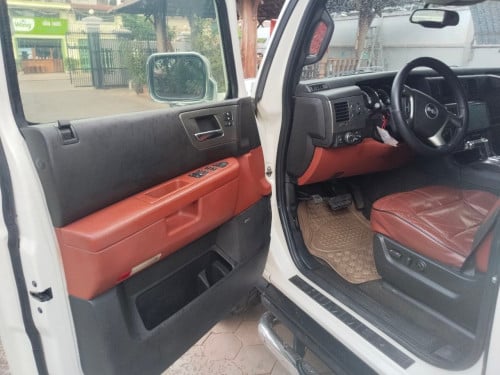 Hummer សម្រាប់លក់ក្នុងតម្លៃ 18000$