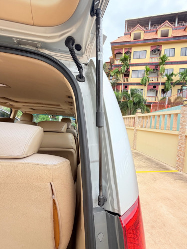 Hyundai Starex 09 HVX full option