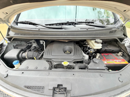 Hyundai Starex 09 HVX full option