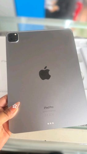 iPad Pro  11-inch 4th 128G 99% wifi