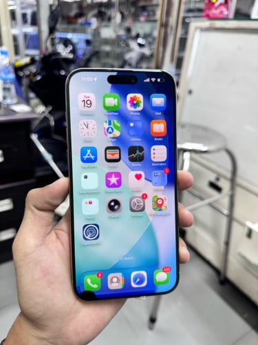 Iphone 15 pro max 1TB ZA sim2 បែកថាច់ជាំដូចរូប ប្រើបានធម្មតា