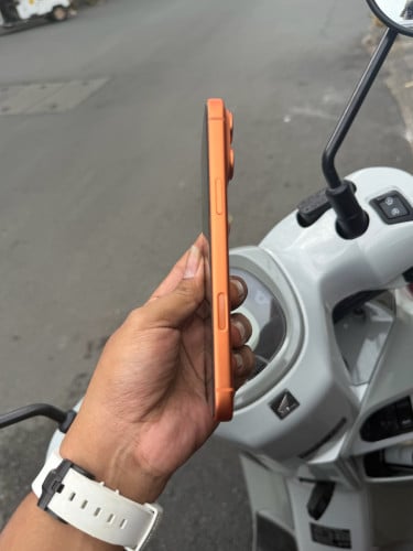 iPhone 17 pro max za 512g orange 🍊
