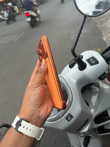 iPhone 17 pro max za 512g orange 🍊