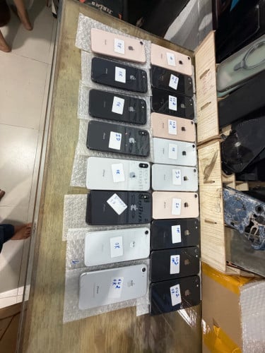 iPhone 8 27$ iPhone X 55$
