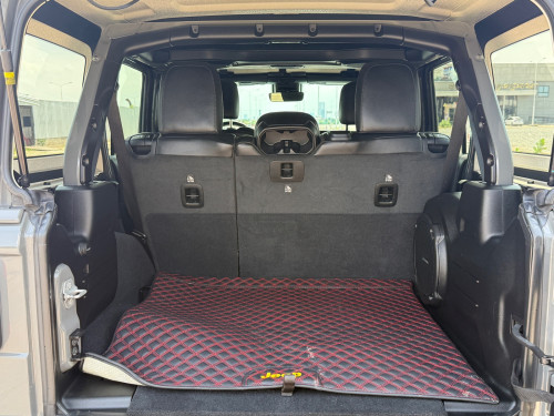 Jeep Rubiconឆ្នាំ2020 ពណ៍ស៊ីម៉ង