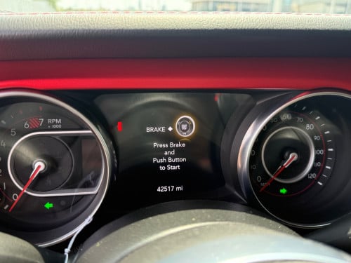 Jeep Rubiconឆ្នាំ2020 ពណ៍ស៊ីម៉ង