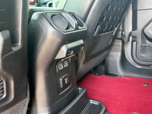 Jeep Rubiconឆ្នាំ2020 ពណ៍ស៊ីម៉ង