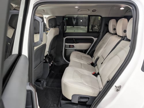 Land Rover Denfender P400 First Edition 2023 តួវែង