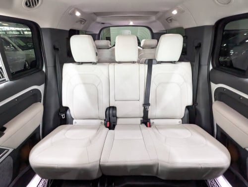 Land Rover Denfender P400 First Edition 2023 តួវែង