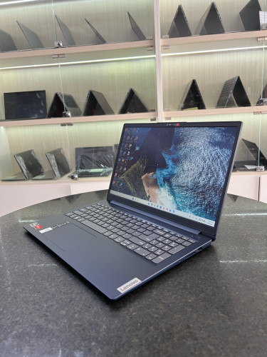 Lenovo 1-15AMN7 (New in box)