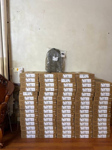 Lenovo 1-15AMN7 (New in box)