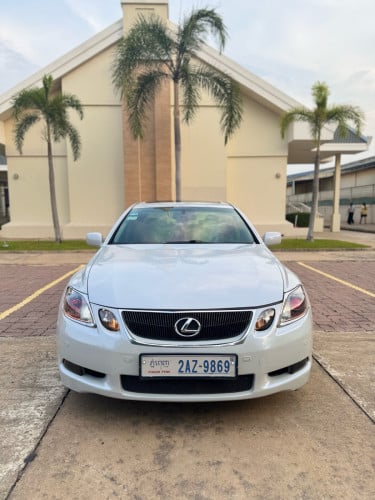 LEXUS GS300 ឆ្នាំ2006 ប៉ុង2 FULL Option-ពណ៌គុជខ្ចងបងៗ.