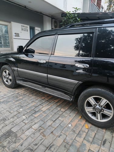 Lexus LX470 03 Full (ម៉ាស៊ីនស្ងាត់ល្អ មានចាប់សត្វ)