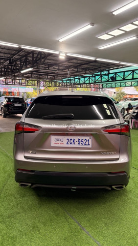 Lexus NX 200T