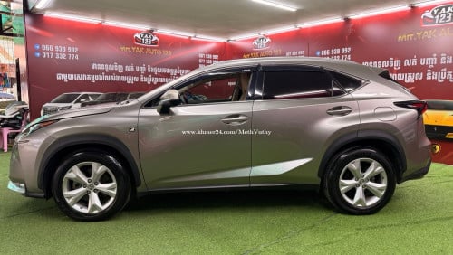 Lexus NX 200T